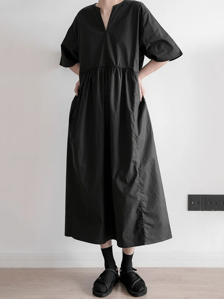 Simple Loose Black Y-neck Splicing Folds Waist Half Sleeve Big Hem Dress
